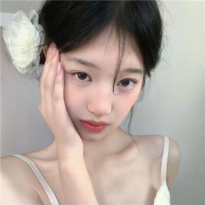 艾米丽·布莱尔的秘密